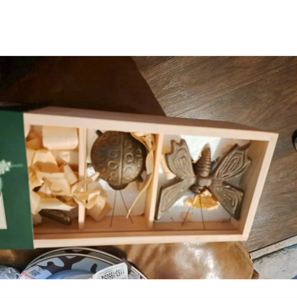 RESTORATION HARDWARE BUGS OF BENEFIR SET OF THREE CAST IRON NEW